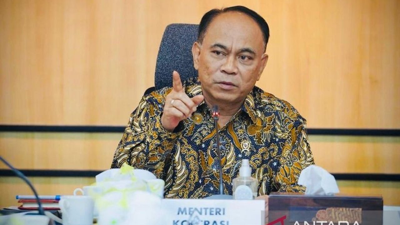 Menteri Koperasi Budi Arie Setiadi meluncurkan pos pengaduan terintegrasi untuk menangani permasalahan koperasi di Indonesia,  memberikan akses daring dan luring bagi masyarakat untuk menyampaikan keluhan.
