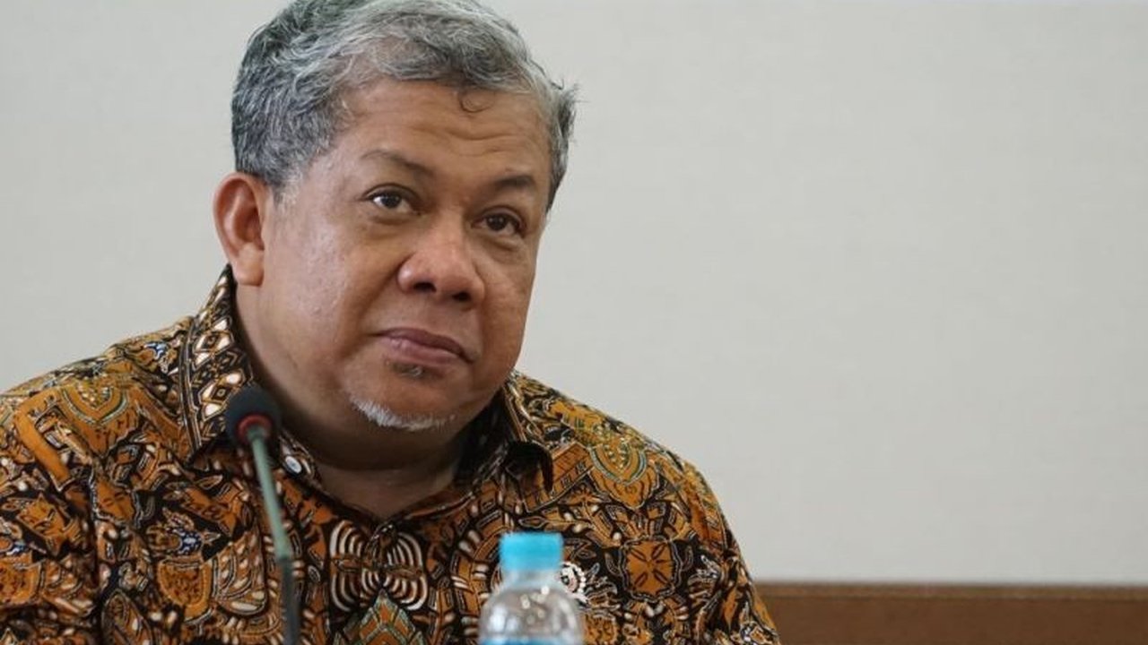 Wakil Menteri Perumahan dan Kawasan Permukiman (Wamen PKP) mengajak akademisi, khususnya UGM, untuk aktif berpartisipasi dalam Program 3 Juta Rumah melalui desain prototipe dan pendampingan masyarakat.