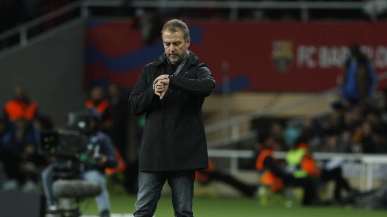 Hansi Flick Akui Blokir Transfer Pemain Barcelona Ini di Januari 2025