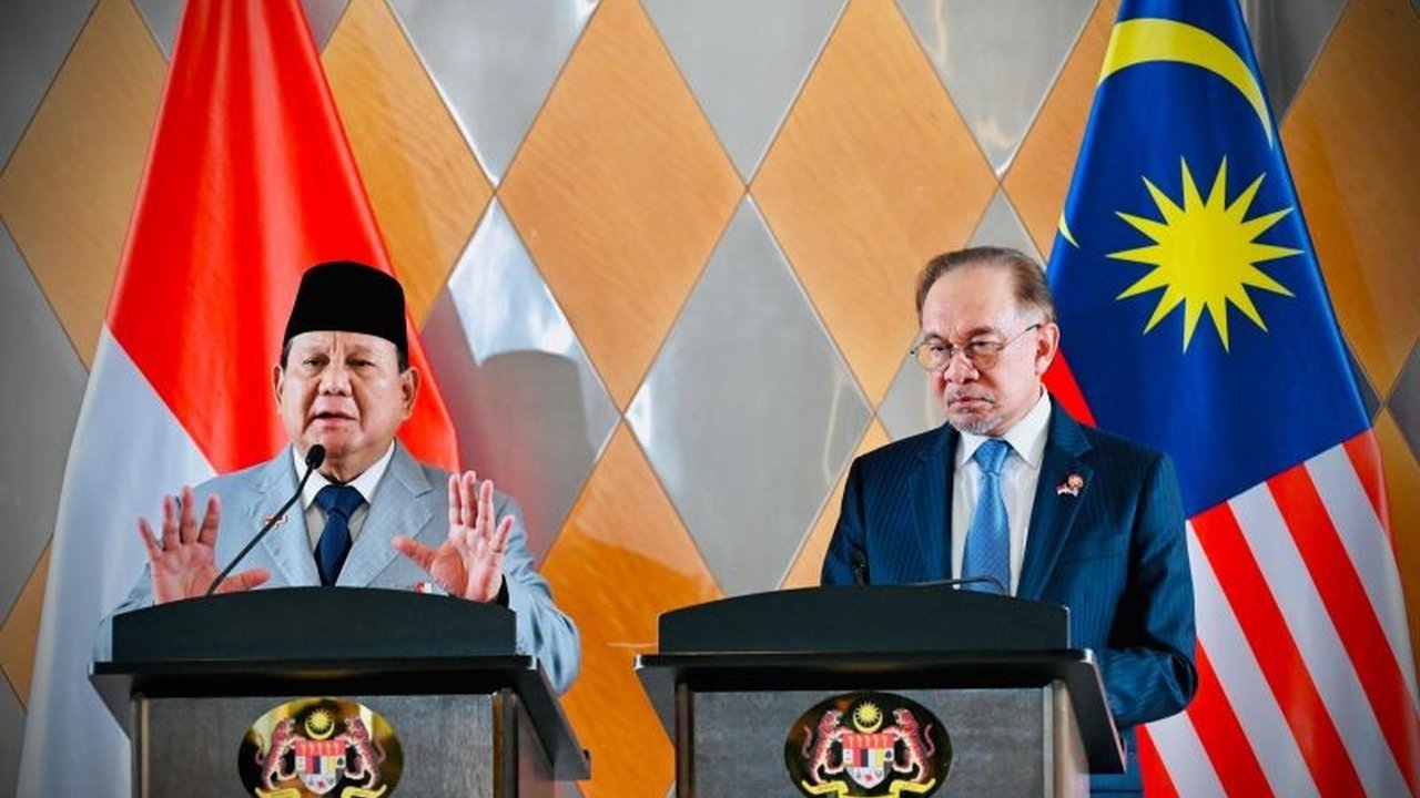 Menyusul pertemuan bilateral di Kuala Lumpur, Presiden Prabowo dan PM Anwar sepakat meningkatkan kerja sama RI-Malaysia di sektor sawit, merespon diskriminasi Uni Eropa dan mengamankan posisi kedua negara sebagai produsen utama dunia.