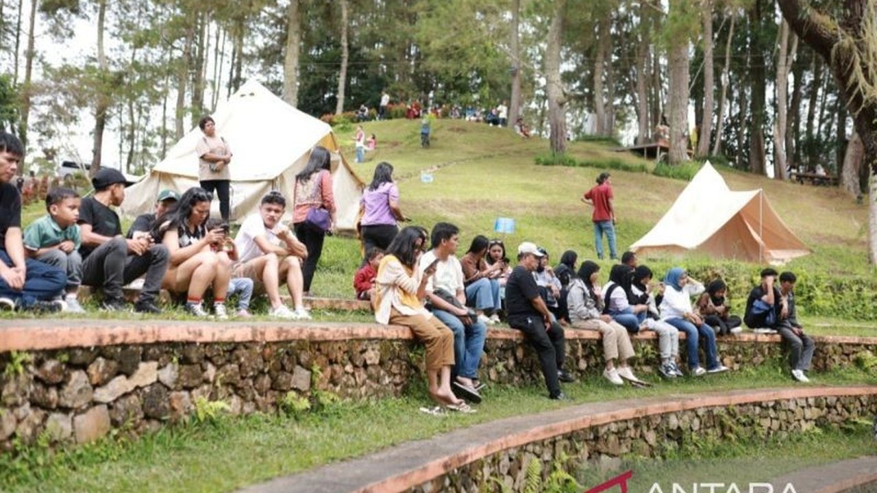 BPODT sukses menggelar pertunjukan barongsai dan berbagai atraksi budaya di Toba Caldera Resort selama libur panjang, menghibur wisatawan dan mendorong perekonomian lokal.