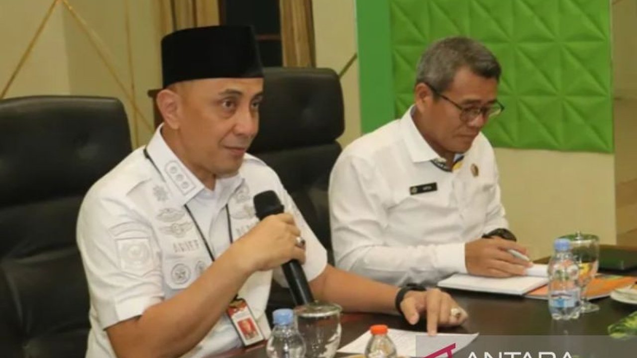 Kementerian ATR menyetujui usulan menjadikan Bangkalan sebagai kawasan industri maritim, diharapkan akan meningkatkan investasi, lapangan kerja, dan pendapatan daerah melalui pengembangan kawasan ekonomi khusus (KEK) serta mendukung Perpres No. 80 Tahun 2