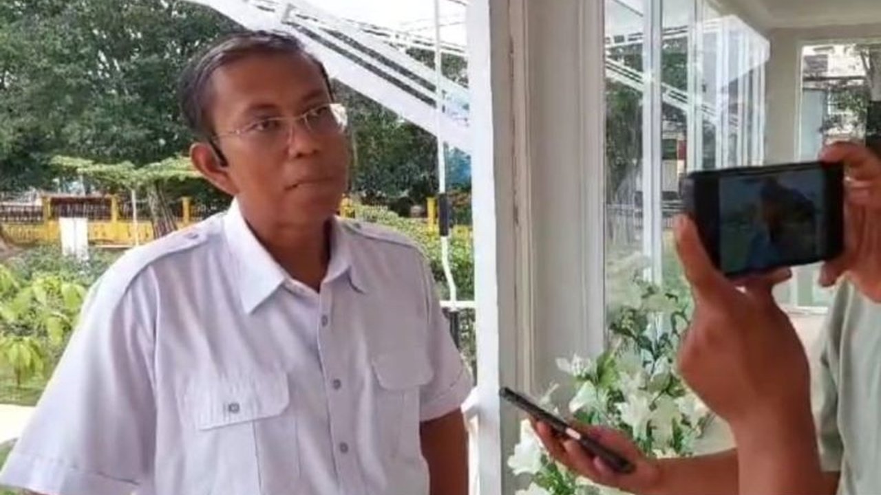 BPJN Jambi bersiaga hadapi musim hujan dengan menyiagakan alat berat di titik rawan longsor seperti Kerinci dan Sungai Penuh, serta memantau daerah rawan banjir untuk memastikan akses jalan tetap lancar.