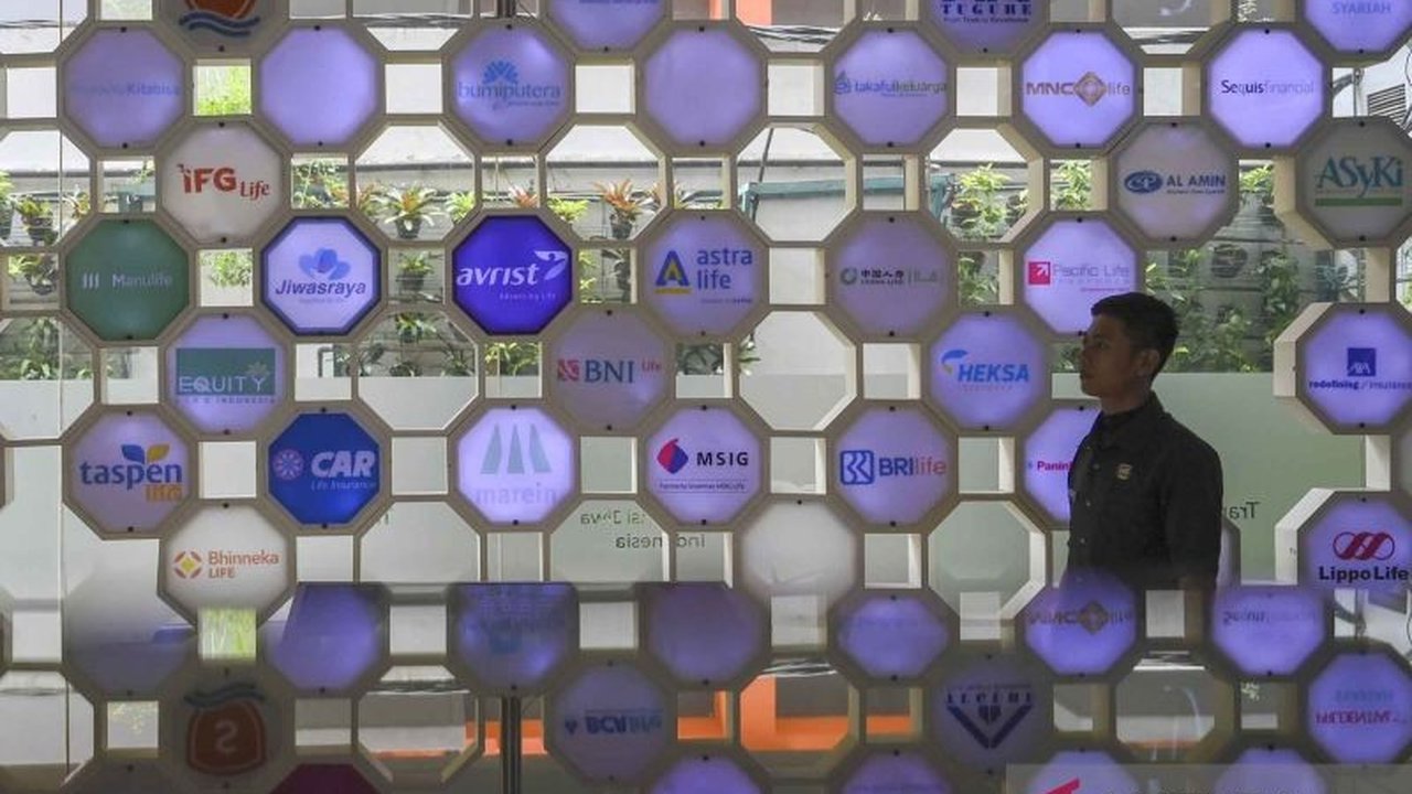 OJK melaporkan 70,5% perusahaan asuransi di Indonesia telah memenuhi target ekuitas minimum tahap pertama sesuai POJK Nomor 23 Tahun 2023, dengan tenggat waktu kepatuhan penuh pada tahun 2026.