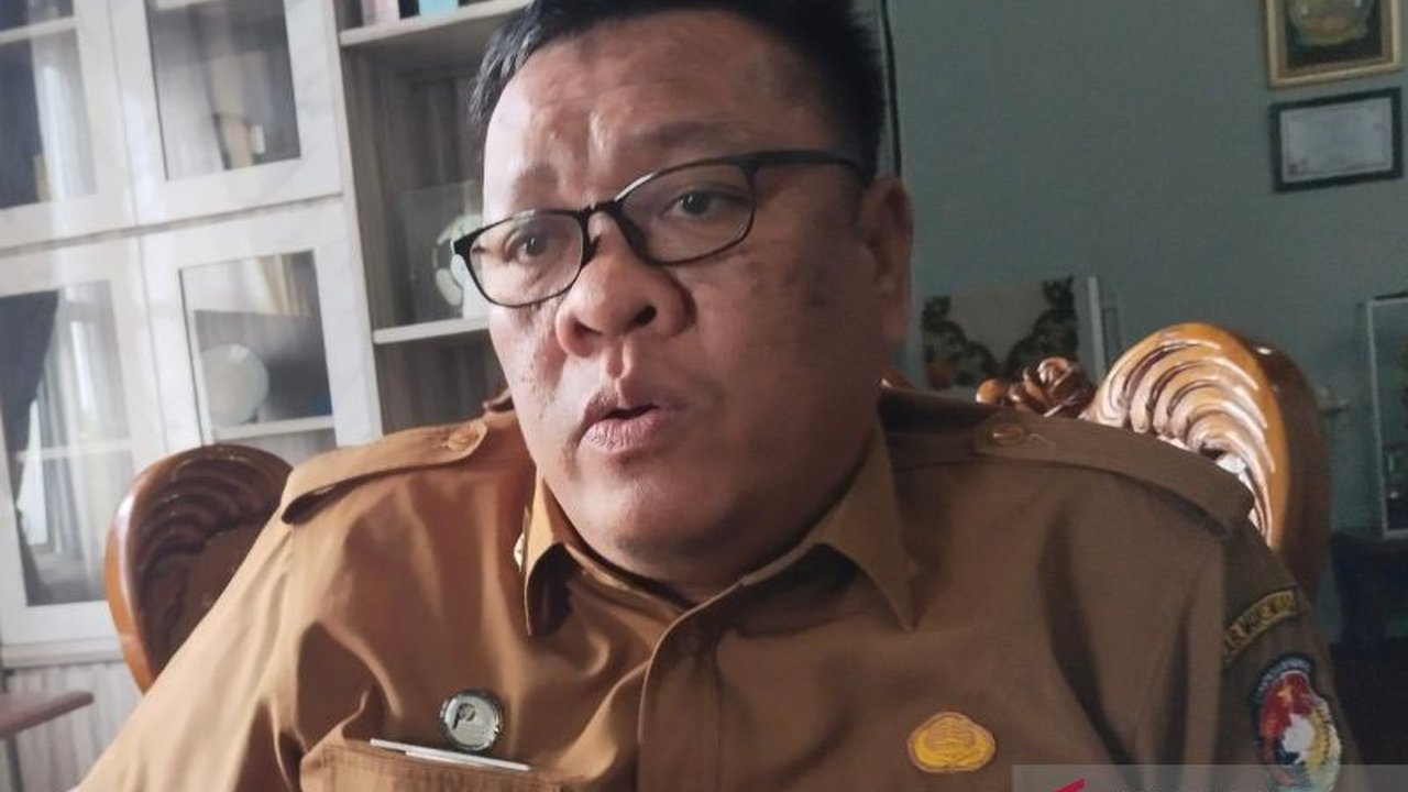 Sekda Mukomuko mengingatkan ASN untuk tidak memperpanjang libur nasional Isra Miraj dan Imlek serta kembali bekerja sesuai jadwal pada 30 Januari 2025, menekankan pentingnya kesadaran dan tanggung jawab ASN dalam menjalankan tugas.