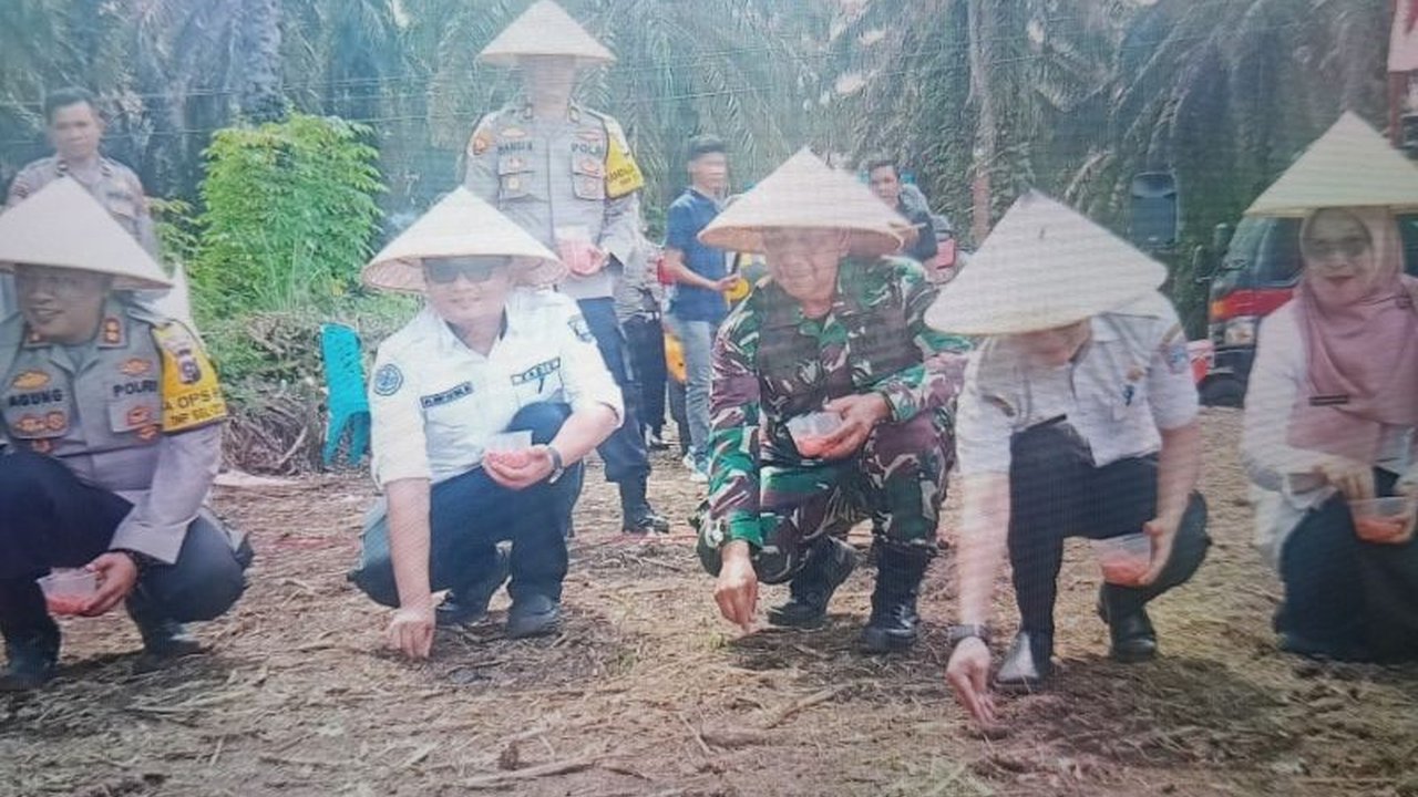 Pemerintah Kabupaten Pasaman Barat memastikan ketersediaan bahan pangan aman dan cukup hingga Ramadhan, ditopang produksi lokal dan pasokan dari berbagai daerah di Sumatera Barat dan luar Sumbar.