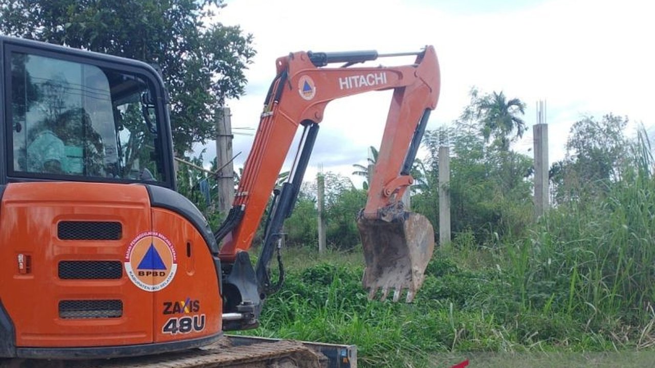 BPBD OKU Selatan memperpanjang status siaga darurat bencana banjir dan longsor hingga Maret 2025 setelah tiga kejadian bencana dalam sepekan terakhir,  dengan ratusan personel dan peralatan disiapkan untuk penanggulangan.