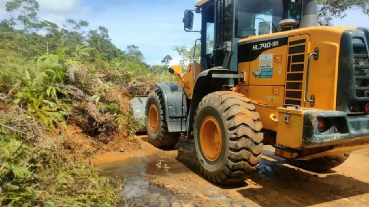 BPBD Rejang Lebong memperingatkan warga akan potensi bencana tanah longsor dan banjir akibat tingginya curah hujan; beberapa kecamatan telah diidentifikasi sebagai zona rawan bencana.