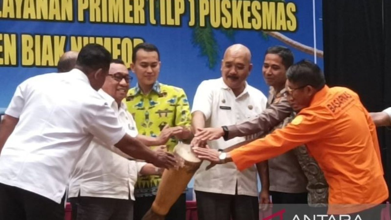 DPRK Biak Numfor, Papua, mendukung penuh program Makan Bergizi Gratis (MGB) untuk menyiapkan generasi emas Papua 2045, meski detail teknis dan pendanaan masih menunggu kejelasan dari pemerintah.