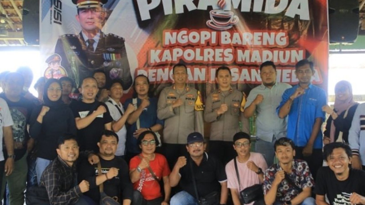 Kapolres Madiun mengajak insan media untuk berperan aktif menjaga keamanan dan ketertiban masyarakat (kamtibmas) di Kabupaten Madiun, Jawa Timur, guna mencegah penyebaran hoaks dan menjaga kondusivitas wilayah.