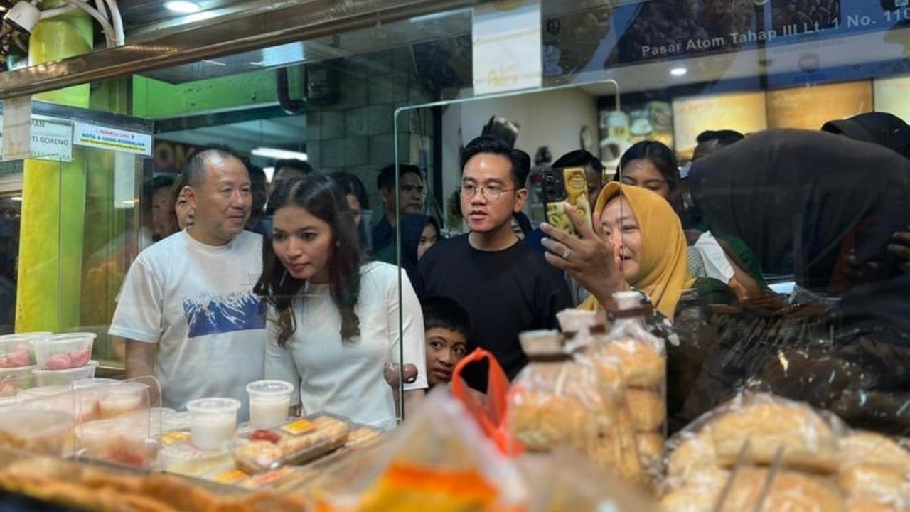 Wakil Presiden Dorong Ekonomi Rakyat di Pasar Atom Surabaya