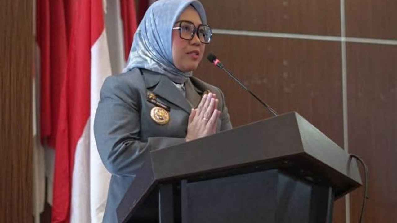 Pemerintah Kabupaten Mamuju memetakan komoditas pertanian unggulan di Sulbar untuk meningkatkan perekonomian daerah, dengan fokus pada penyesuaian kondisi geografis dan peningkatan kesejahteraan masyarakat.