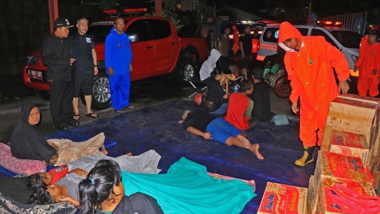 Banjir Tangerang: Pemkot Evakuasi Warga di Lima Titik
