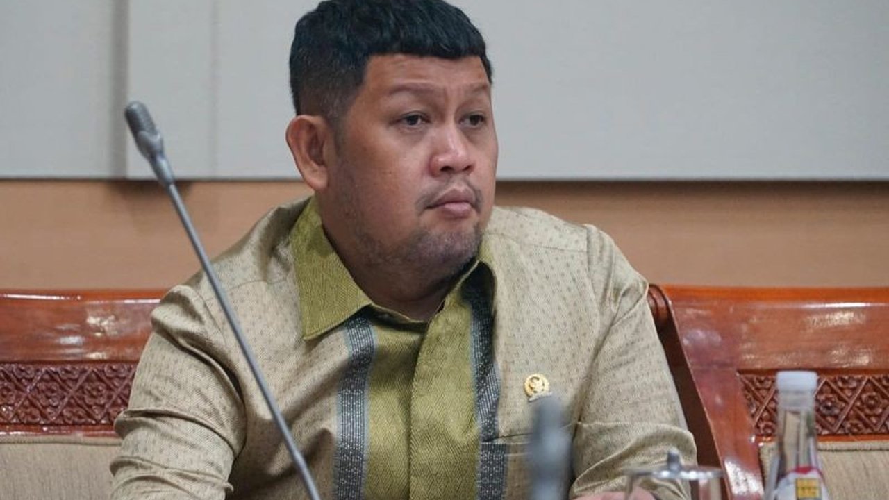 DPR Minta Usut Tuntas Kasus Pagar Laut: Ancaman Hukum dan Kerugian Miliaran Rupiah