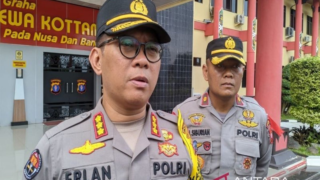 Polda Kalteng berkomitmen memberantas gangguan investasi, khususnya pencurian buah sawit, demi iklim investasi kondusif dan pembangunan ekonomi Kalteng.