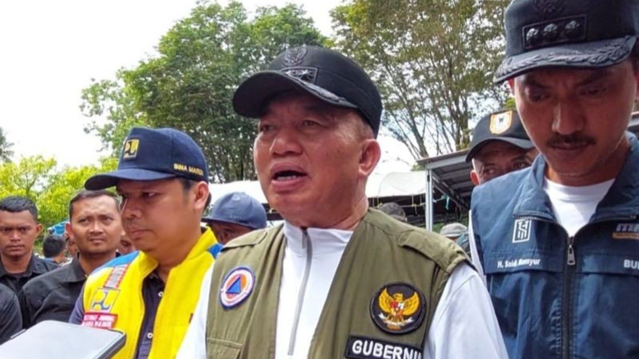 Gubernur Kalsel berupaya percepat pembangunan Bendungan Riam Kiwa untuk mengatasi banjir tahunan, dengan dukungan anggaran yang telah tersedia namun masih menunggu persetujuan Kementerian Ekonomi.