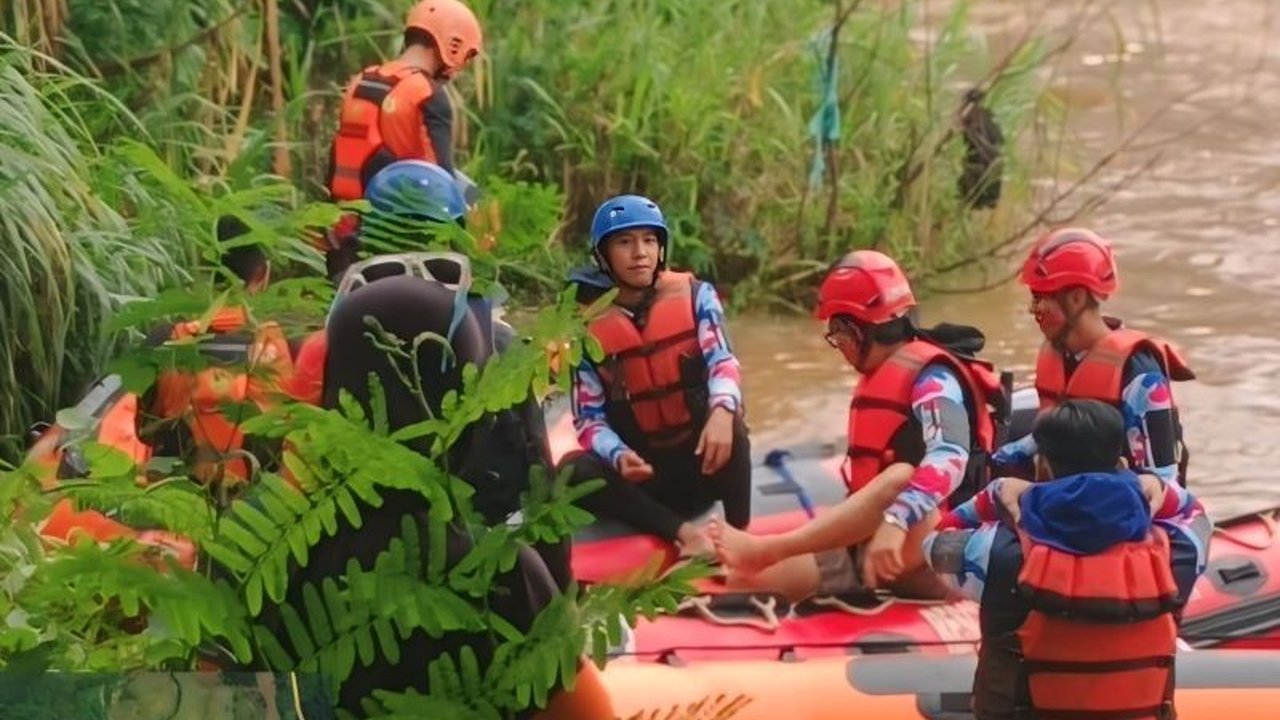 Tim SAR gabungan di Muara Enim, Sumatera Selatan, melanjutkan pencarian Wasranudin (57) yang tenggelam di Sungai Enim sejak Selasa, 28 Januari 2025,  dengan mengerahkan berbagai peralatan dan personel.