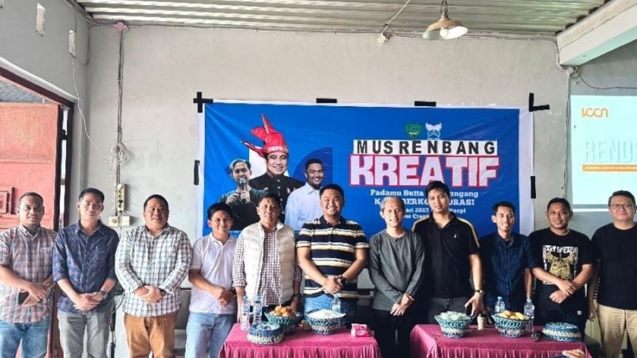 DPRD Maros resmi mendukung penuh kreator lokal dalam pembangunan daerah melalui Musrenbang Kreatif 2025, mendorong kolaborasi Hexahelix untuk inovasi dan ekonomi hijau.
