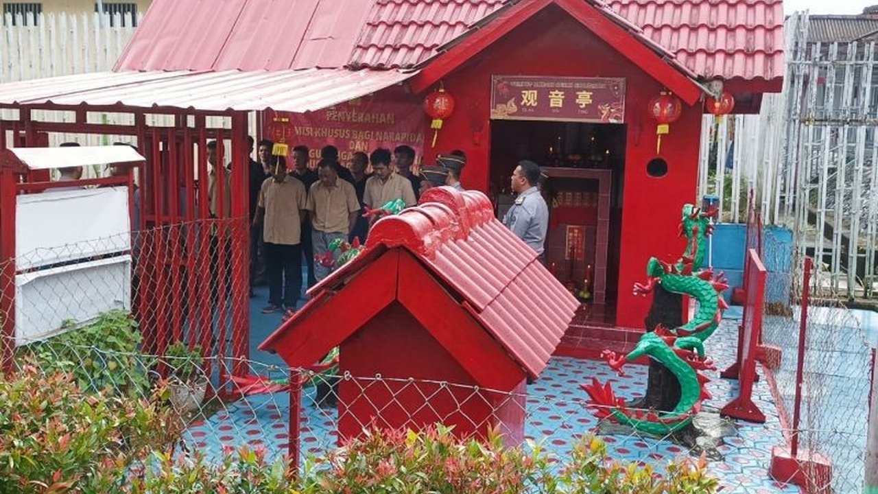 Sebanyak 34 narapidana Konghucu di Indonesia menerima remisi khusus Imlek 2576 Kongzili, dengan pengurangan masa pidana bervariasi dan berdampak pada penghematan anggaran negara.