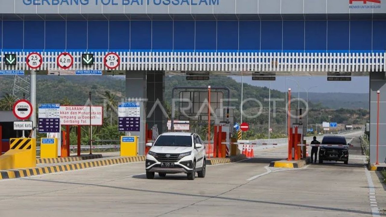 Lonjakan 51,30% kendaraan tercatat di Tol Sibanceh selama libur panjang Isra Miraj dan Imlek 2025, menandakan peningkatan mobilitas masyarakat Aceh untuk wisata dan kegiatan lainnya.
