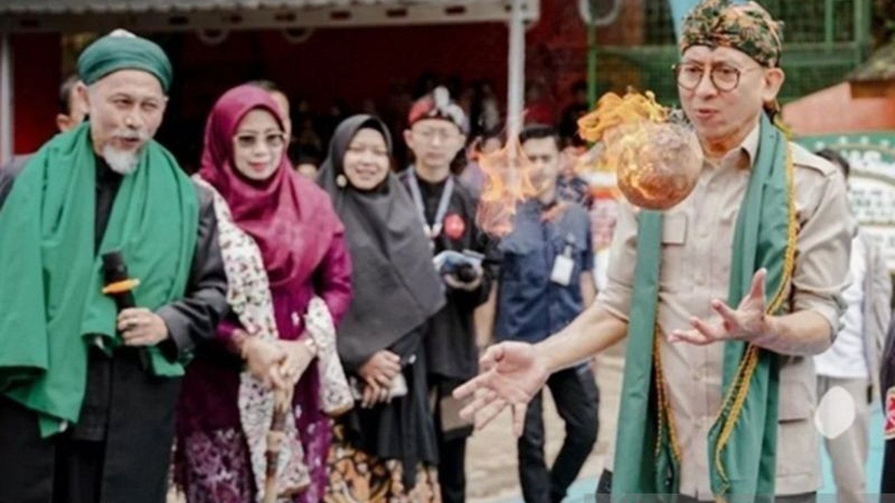 Kementerian Kebudayaan RI menetapkan permainan tradisional Boles dari Sukabumi, Jawa Barat, sebagai Warisan Budaya Tak Benda Indonesia (WBTBI) tingkat nasional, mendorong pelestarian budaya lokal dan potensi wisata.