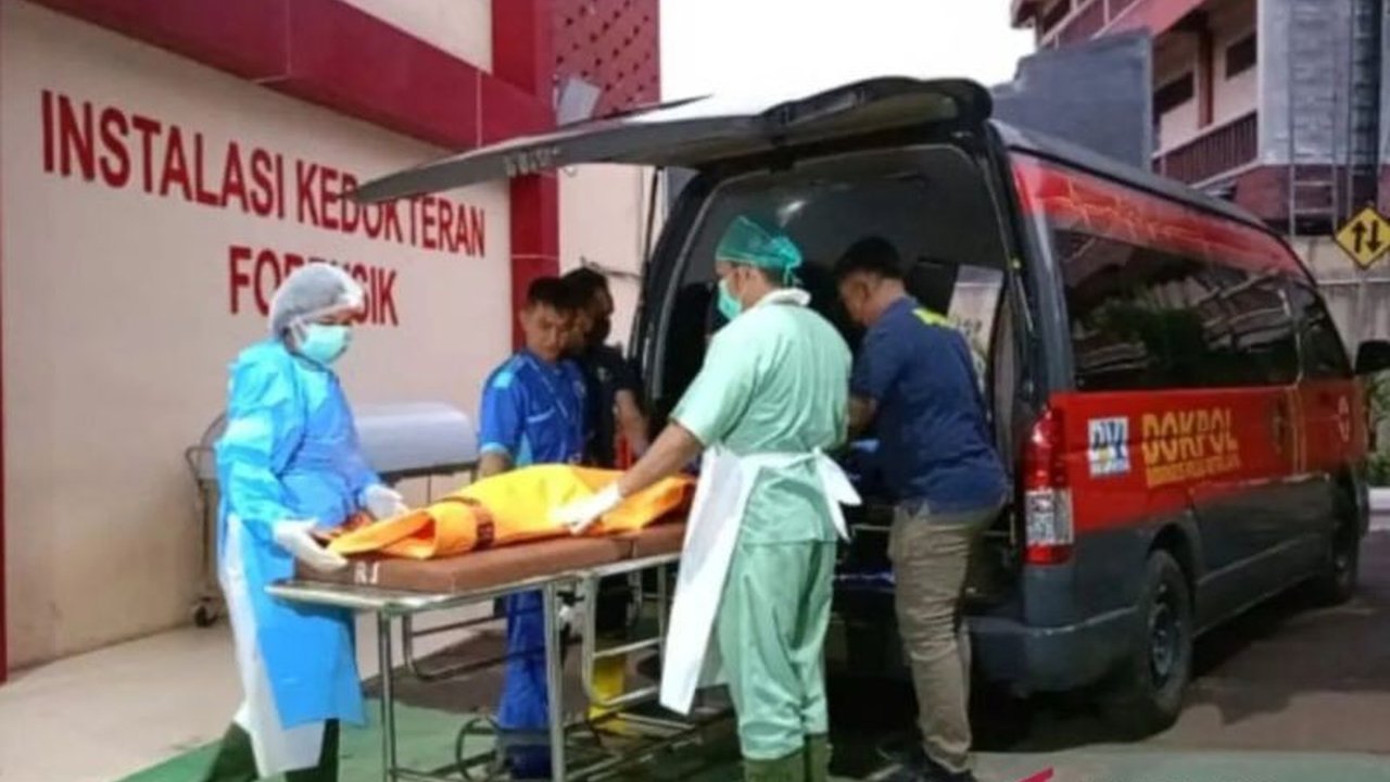 14 Kantong Jenazah Korban Kebakaran Glodok Plaza Diterima RS Polri