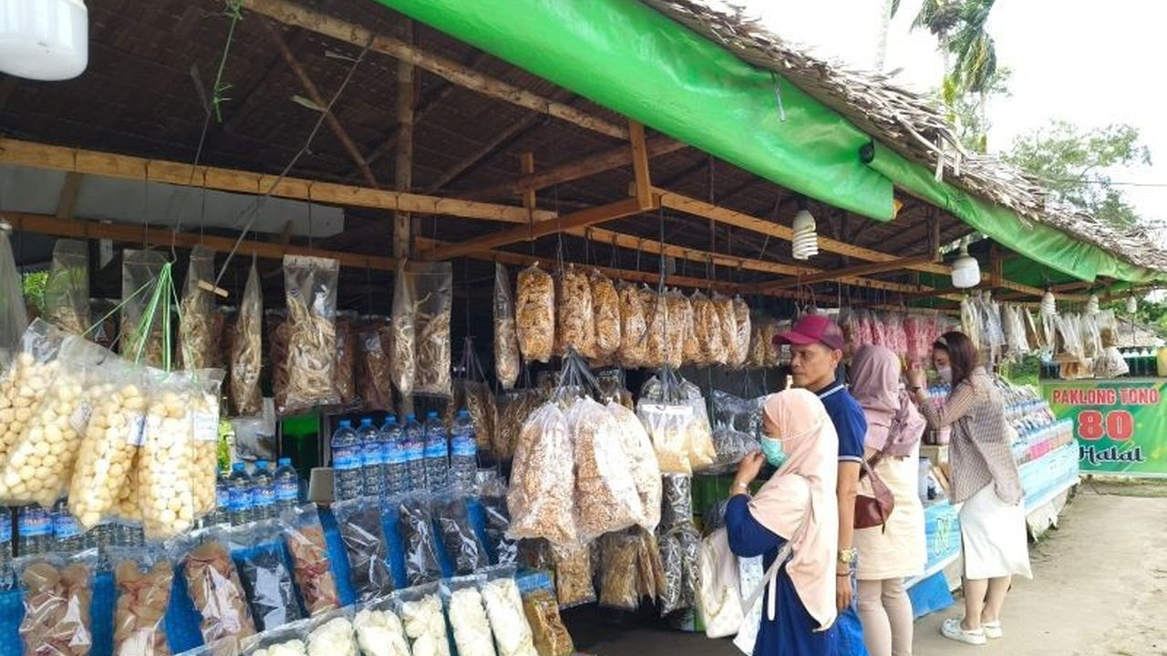 Penyaluran KUR di Kalimantan Barat pada 2024 mencapai Rp4,31 triliun untuk 60.950 debitur, meningkat tipis dari tahun sebelumnya, dengan sektor pertanian sebagai penerima terbesar.