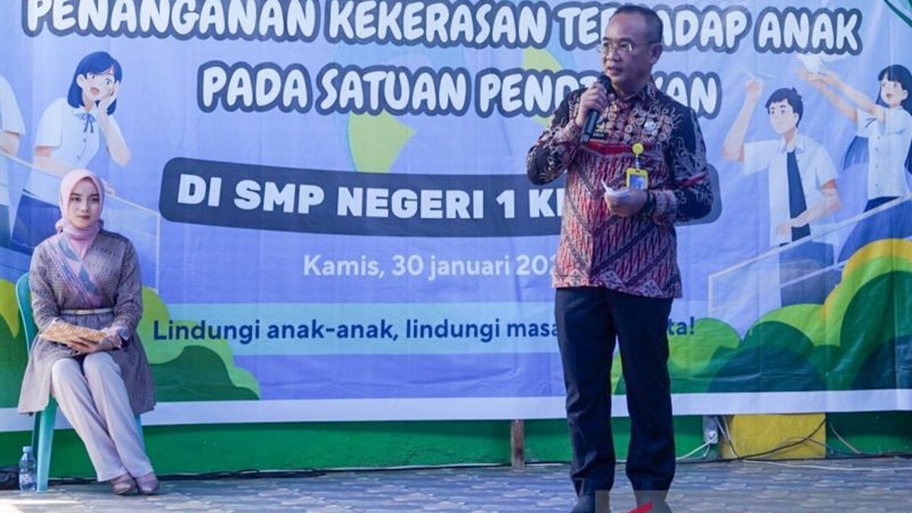 DP3A Kota Kendari melakukan edukasi pencegahan kekerasan anak di SMPN 1 Kendari dan berencana membentuk tim penanganan kekerasan di seluruh sekolah guna menciptakan lingkungan belajar yang aman dan nyaman.