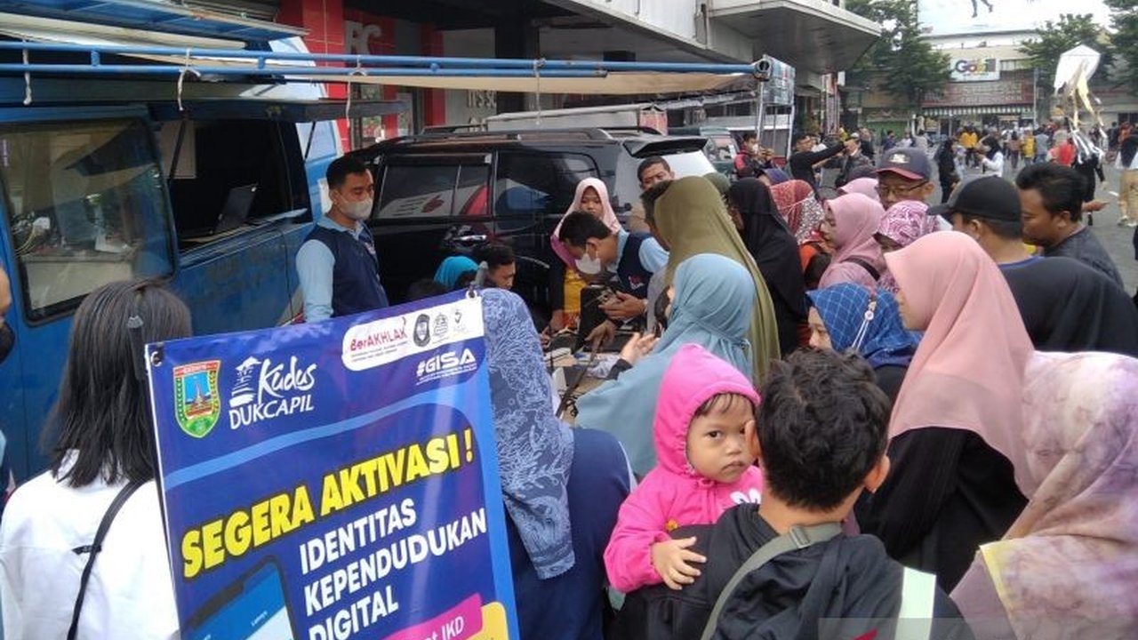 Mulai Februari 2025, warga Kudus wajib aktivasi Identitas Kependudukan Digital (IKD) untuk mengakses layanan administrasi kependudukan dan Mal Pelayanan Publik (MPP).
