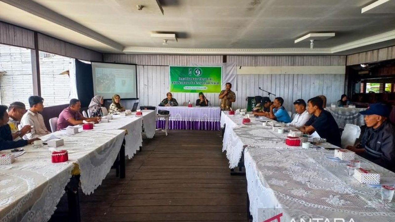 HMI, Pemkab Natuna, dan TNI AL memberikan pemahaman kepada nelayan Natuna tentang batas wilayah laut Indonesia untuk mencegah penangkapan oleh negara lain dan meningkatkan kesejahteraan mereka.