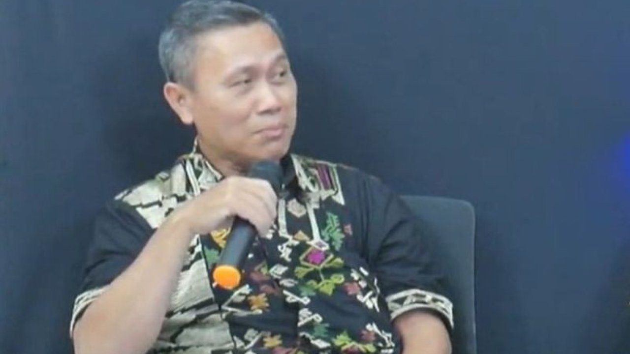 Pakar hukum tata negara Unej, Eddy Mulyono, menekankan perlunya revisi KUHAP yang memperkuat sistem hukum dan keadilan di Indonesia, dengan sinergi antar lembaga penegak hukum dan berpedoman pada prinsip demokrasi dan konstitusionalisme.