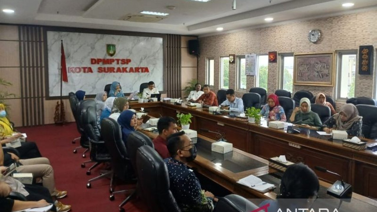 Kemenkumham Jawa Tengah melakukan evaluasi layanan di Mal Pelayanan Publik (MPP) Surakarta untuk meningkatkan kecepatan, kemudahan, dan aksesibilitas layanan kepada masyarakat, serta menindaklanjuti rekomendasi Kementerian PAN RB.