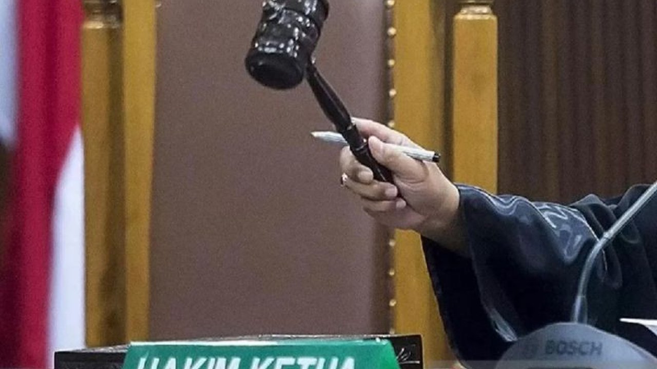 Tiga tersangka kasus peredaran kosmetik berbahaya di Makassar segera disidang pekan depan setelah berkas perkara dinyatakan lengkap, meskipun sempat ada polemik soal penahanan.