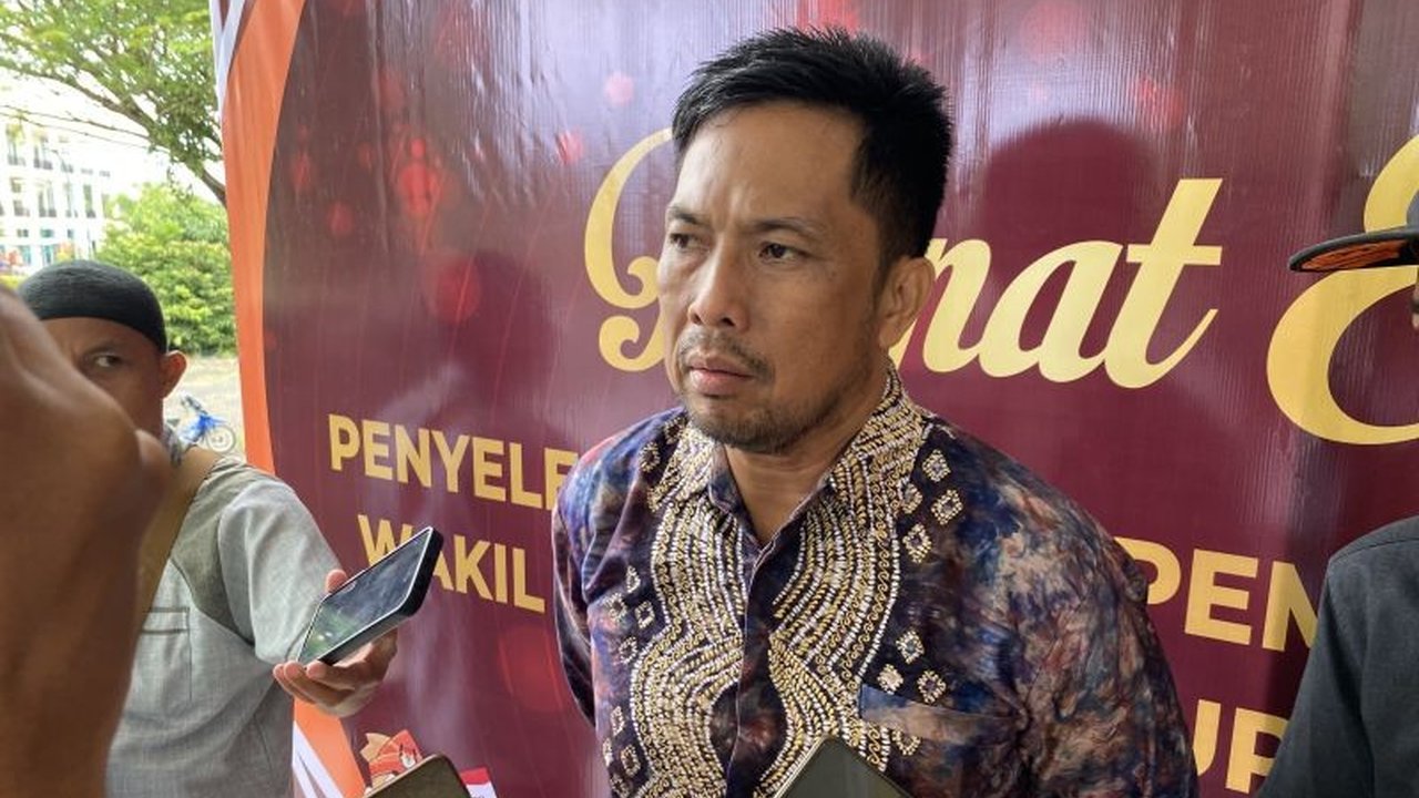 KPU Tapin mengembalikan sisa dana hibah Pilkada 2024 sebesar Rp9 miliar ke kas daerah karena efisiensi anggaran dan tidak adanya sengketa pilkada, menunjukkan pengelolaan keuangan yang akuntabel.