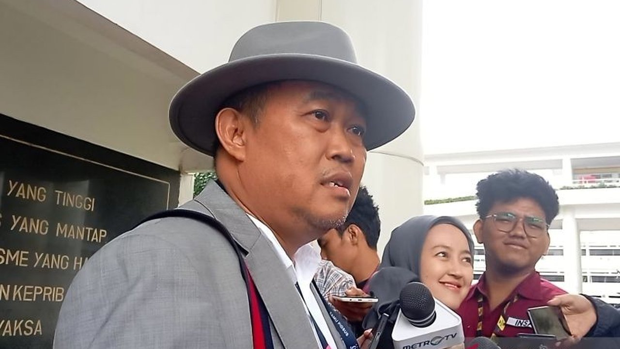 Boyamin Saiman Laporkan Dugaan Korupsi Pagar Laut Tangerang ke Kejagung