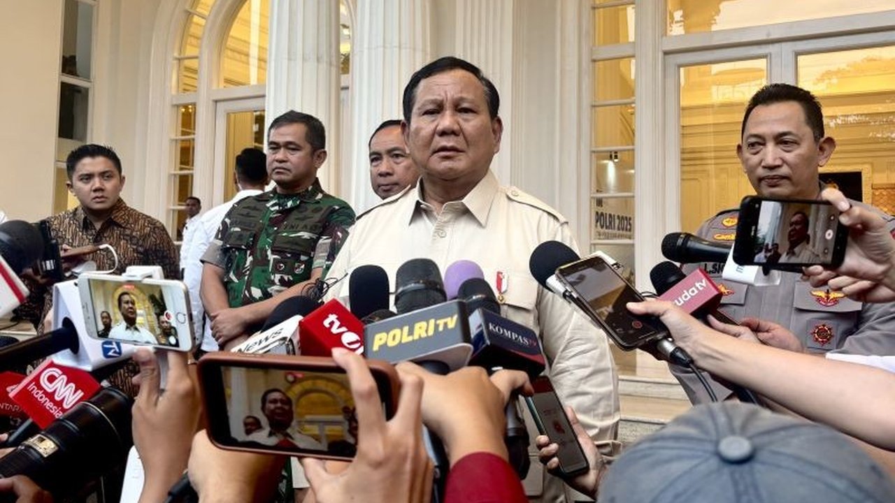 Presiden Prabowo Subianto memperingatkan calon Pekerja Migran Indonesia (PMI) akan bahaya sindikat ilegal dan meminta mereka waspada terhadap risiko penyelundupan serta tindakan tegas dari aparat negara asing.