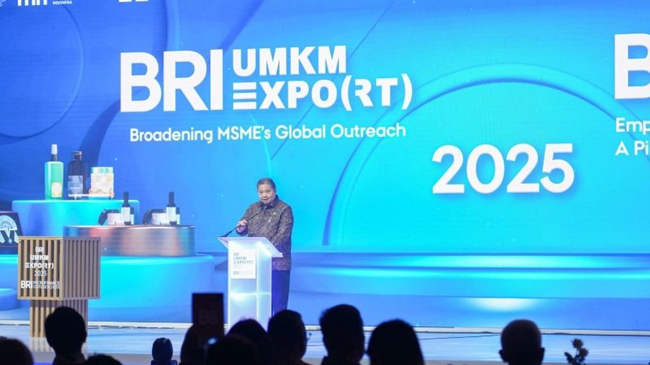 Menko Airlangga Hartarto mengusulkan agar BRI mengalihkan deposito UMKM ke emas untuk menciptakan lindung nilai alami, sejalan dengan upaya pemerintah mengembangkan sektor keuangan berbasis emas.