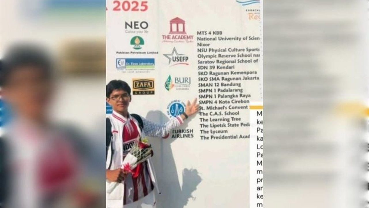 Mikhael Anggelion, siswa kelas VIII SMPN 1 Palangka Raya, mengharumkan nama Indonesia dengan meraih medali emas pada kejuaraan dayung internasional 17th KBC International Inter-School Regata 2025 di Karachi Boat Club, Pakistan.