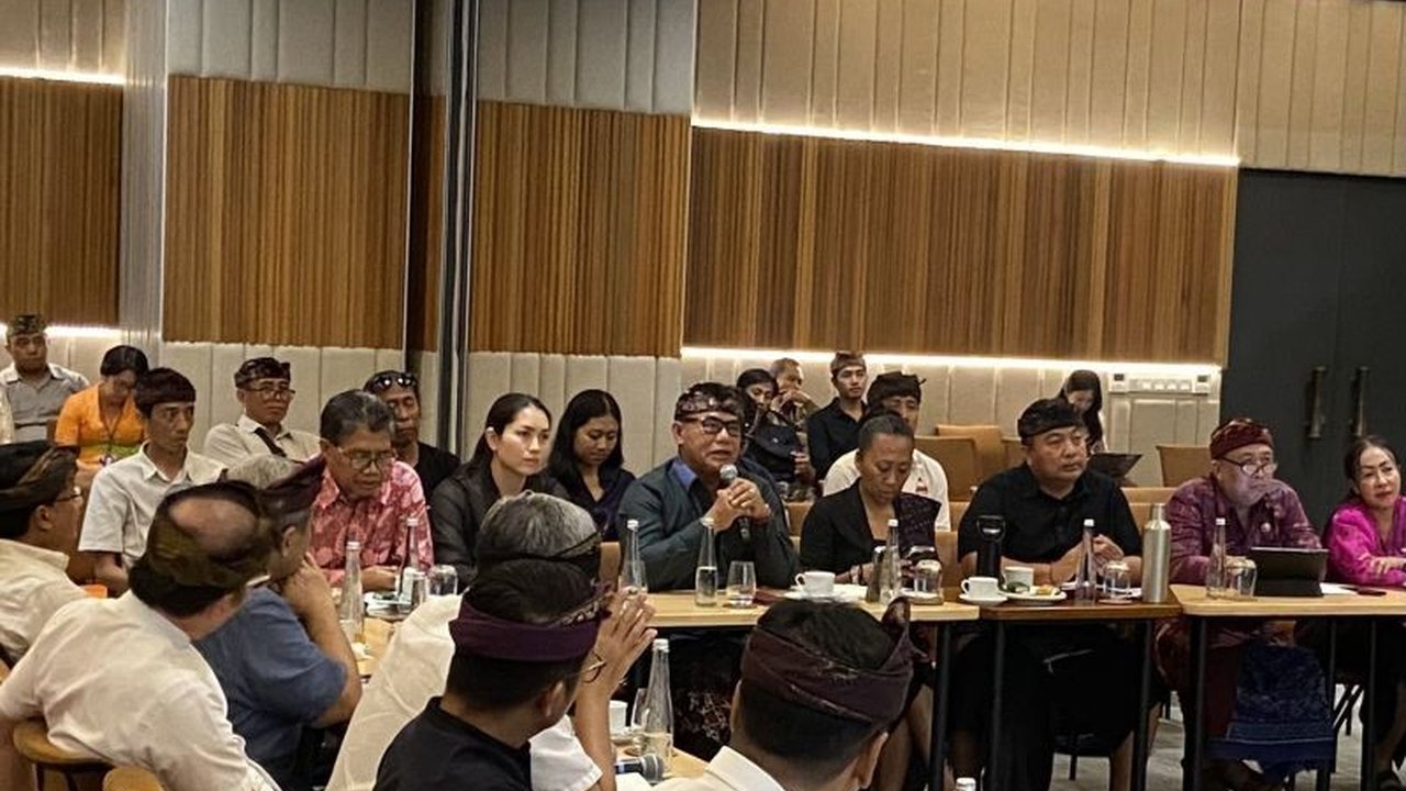 Anggota DPR RI I Nyoman Adi Wiryatama meminta agar masalah pembatas laut di KEK Kura-Kura Bali yang dikelola PT BTID segera diselesaikan agar tidak merugikan nelayan setempat dan meluas ke tingkat nasional.