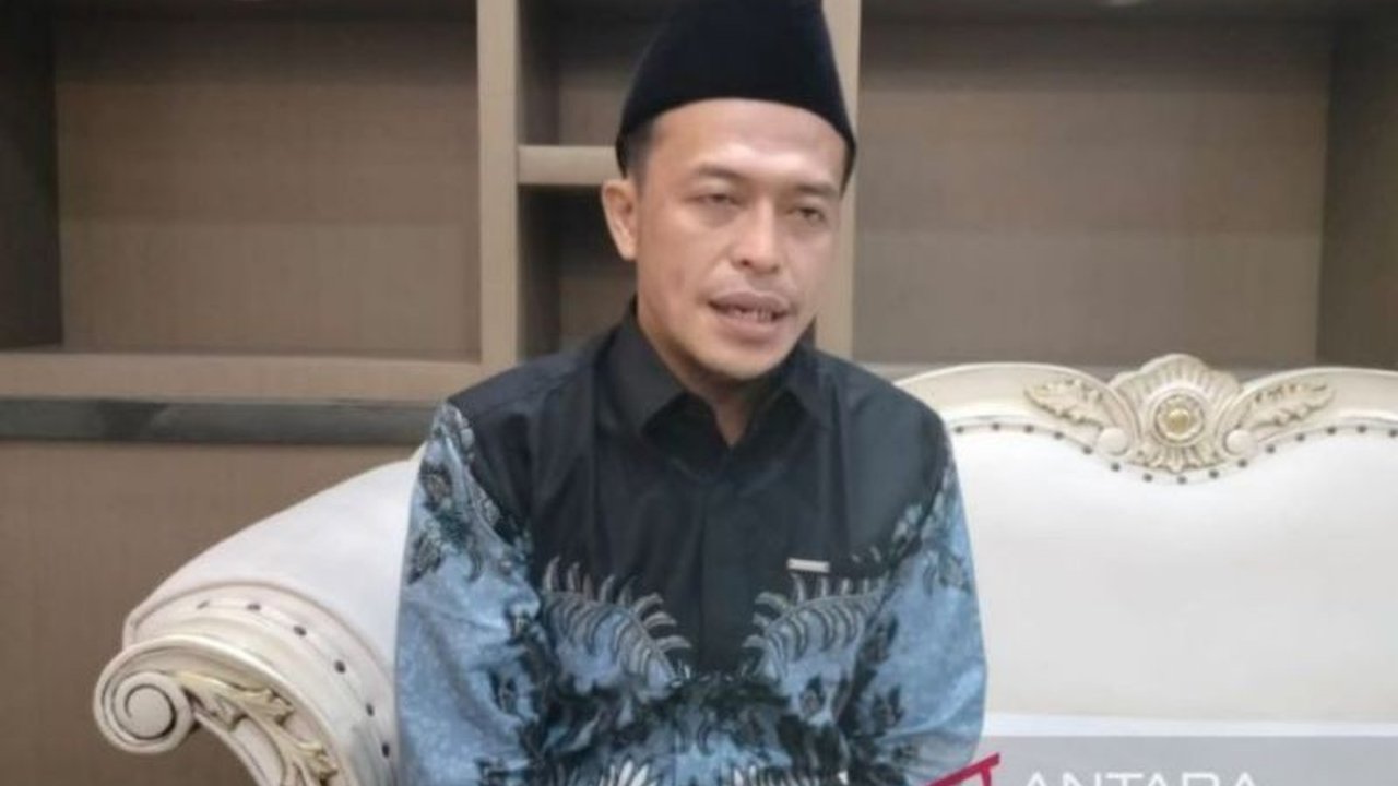 DPRD Jawa Timur sedang menggodok peraturan daerah untuk mencegah maraknya judi online dan pinjaman online ilegal guna melindungi masyarakat dari dampak negatifnya.