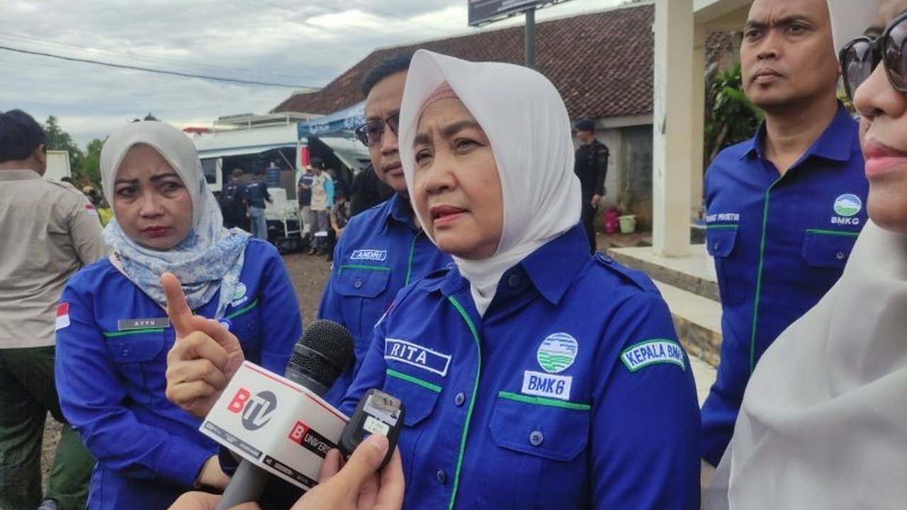 BMKG menjelaskan bahwa hujan deras yang melanda Jakarta dan beberapa wilayah di Indonesia akhir-akhir ini disebabkan oleh siklus balik fenomena Madden Julian Oscillation (MJO) dari Samudra Hindia, dan diperkirakan akan berlanjut hingga awal Februari.