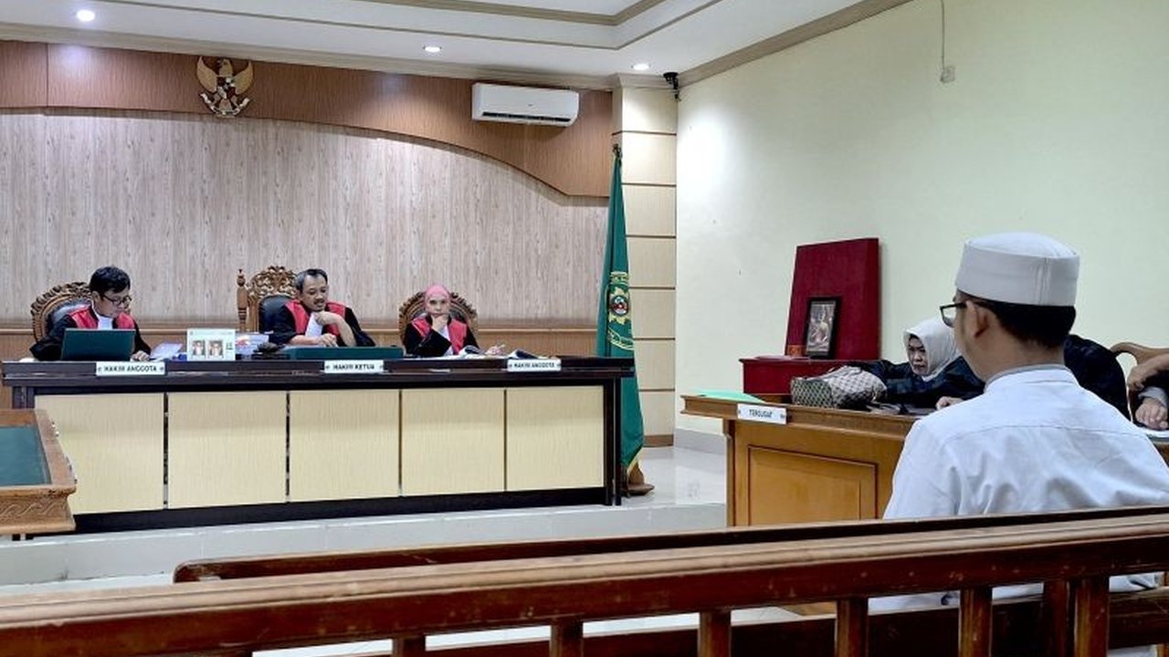 Kejari HST memastikan sidang kasus korupsi dana sosial Dinsos tahun 2022 berjalan transparan, dengan terdakwa Wahyudi Rahmad dan M. Saidinor yang disidang terpisah di PN Tipikor Banjarmasin.