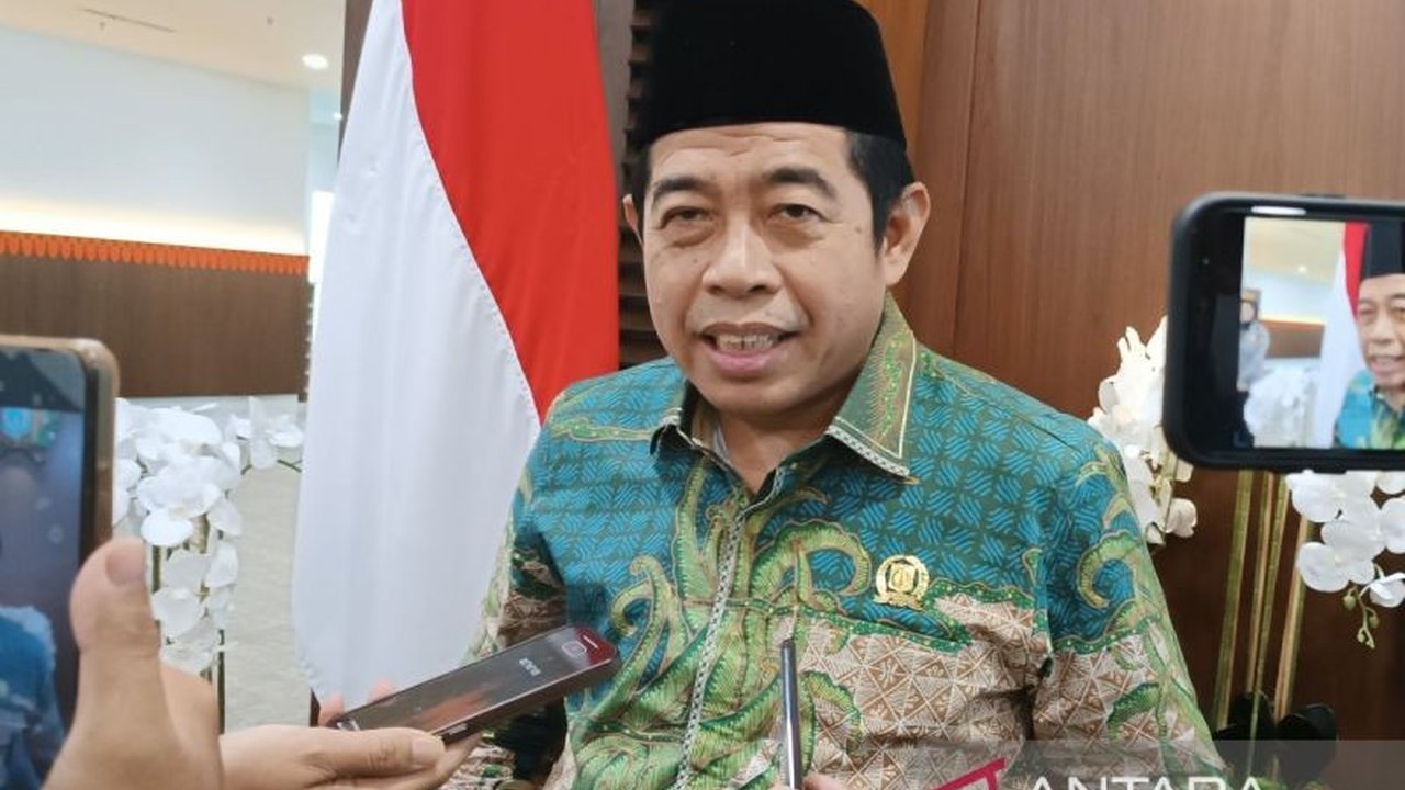DPRD DKI Jakarta membentuk panitia khusus untuk mempercepat revisi Perda Pendidikan guna mendukung program sekolah gratis di sekolah negeri dan swasta, ditargetkan mulai tahun ajaran 2025/2026.
