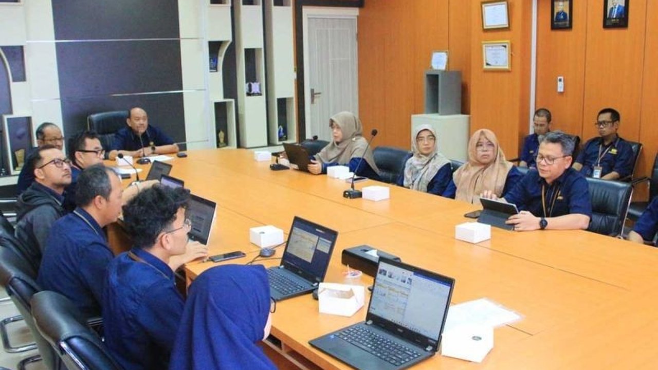 Realisasi pendapatan negara di Aceh pada tahun 2024 mencapai Rp7,75 triliun, melampaui target dan didorong oleh kinerja positif penerimaan pajak, bea cukai, dan Penerimaan Negara Bukan Pajak (PNBP).