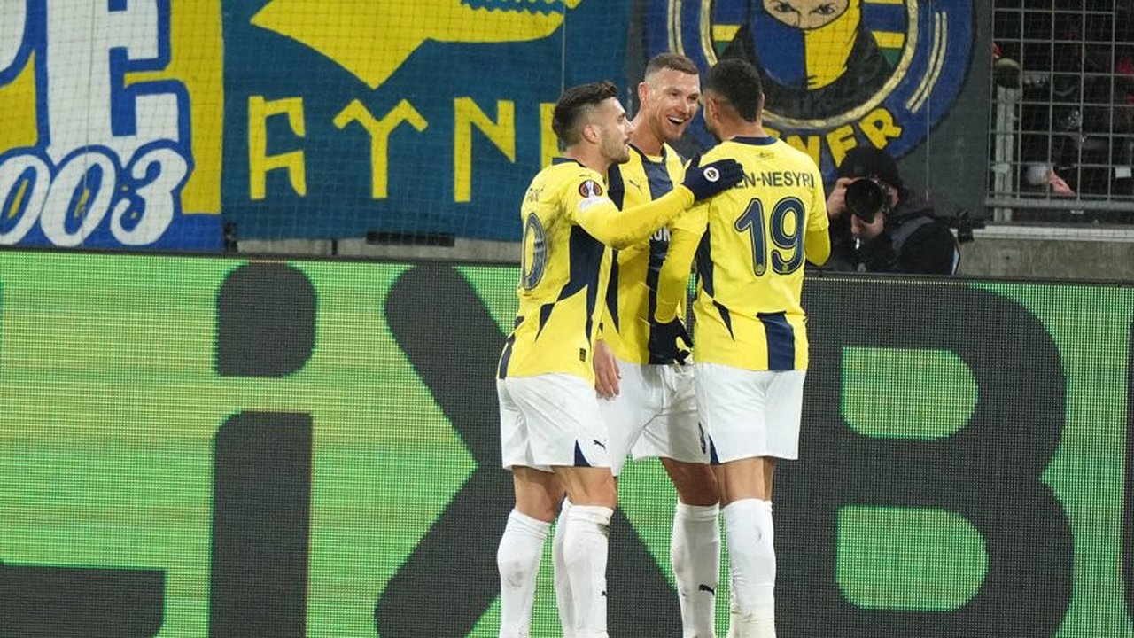 Daftar 16 Tim Lolos Play-off 16 Besar Liga Europa 2024/2025