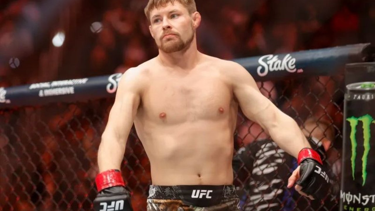 CEO UFC, Dana White, mengecam keras pernyataan kontroversial petarungnya, Bryce Mitchell, yang membela Hitler dan menyangkal Holocaust, meskipun Mitchell tidak akan dihukum.