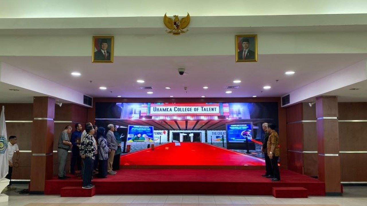 Universitas Muhammadiyah Prof. Dr. Hamka (UHAMKA) meluncurkan UHAMKA College of Talent (UCT), program pengembangan bakat bagi Gen Z dan Alpha yang fokus pada minat dan kebutuhan generasi muda, serta kolaborasi dengan profesional dan industri.