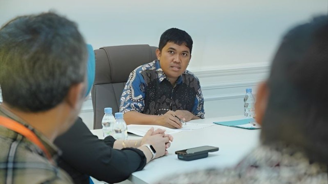 Pemerintah Sulawesi Tengah (Sulteng) prioritaskan pengembangan infrastruktur jaringan untuk mendukung transformasi digital, melibatkan kolaborasi pemerintah pusat, daerah, dan swasta.