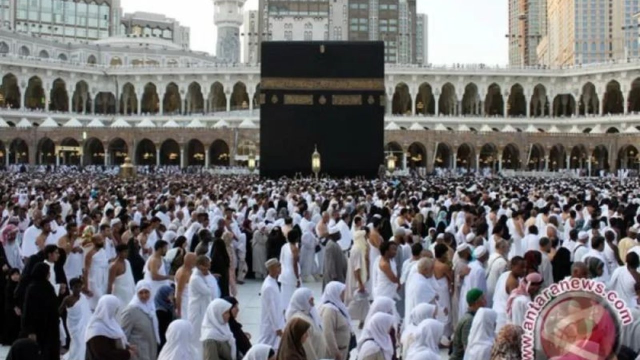 Jumlah korban penipuan umrah oleh PT HMS di Yogyakarta terus meningkat menjadi 164 orang dengan total kerugian mencapai Rp5,62 miliar,  Polisi membuka posko pengaduan dan mengimbau masyarakat untuk melapor.