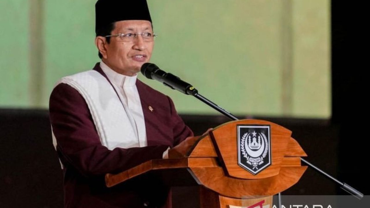 Menteri Agama (Menag) Nasaruddin Umar menyampaikan ucapan selamat Tahun Baru Imlek 2576 dan berharap Indonesia semakin maju, adil, dan makmur, menekankan pentingnya integritas dan keteladanan.